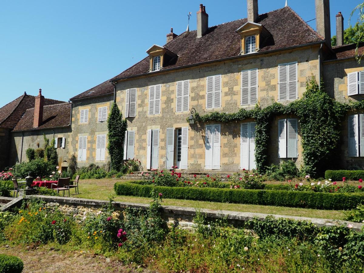 Bed and Breakfast Gentilhommiere De Lurcy Le Bourg Exterior foto