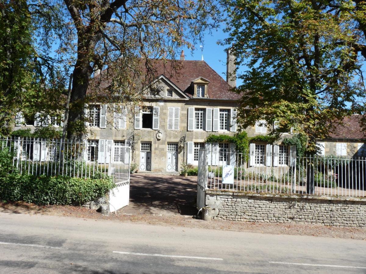 Bed and Breakfast Gentilhommiere De Lurcy Le Bourg Exterior foto